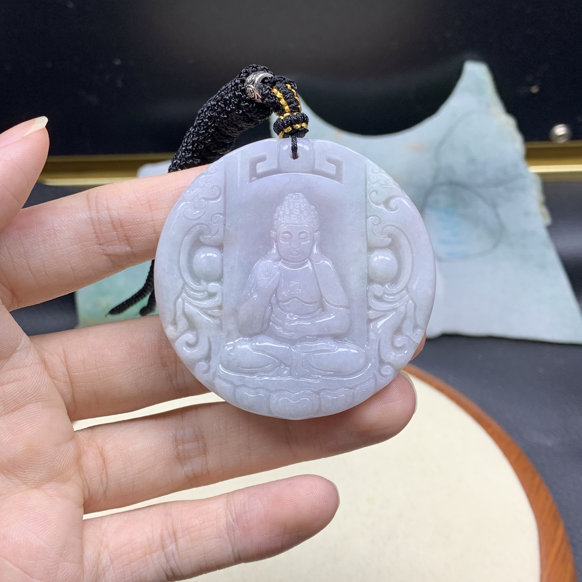 天然缅甸翡翠A货 阿弥吊坠生肖猪狗守护神配饰圆牌百搭玉坠