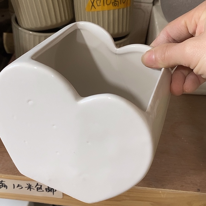 陶瓷花盆有孔 瑕疵介意勿拍 