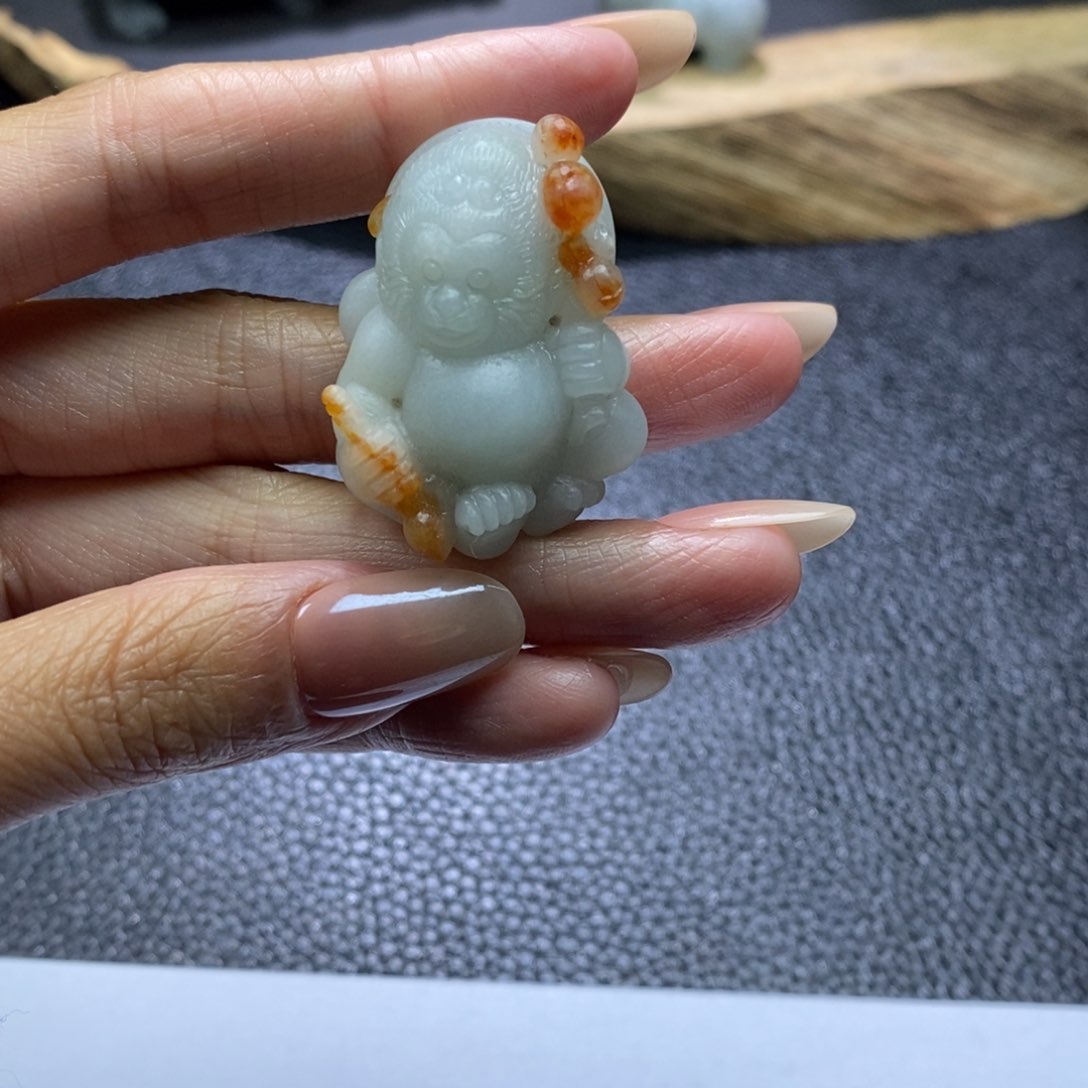 定制翡翠未镶嵌云**步