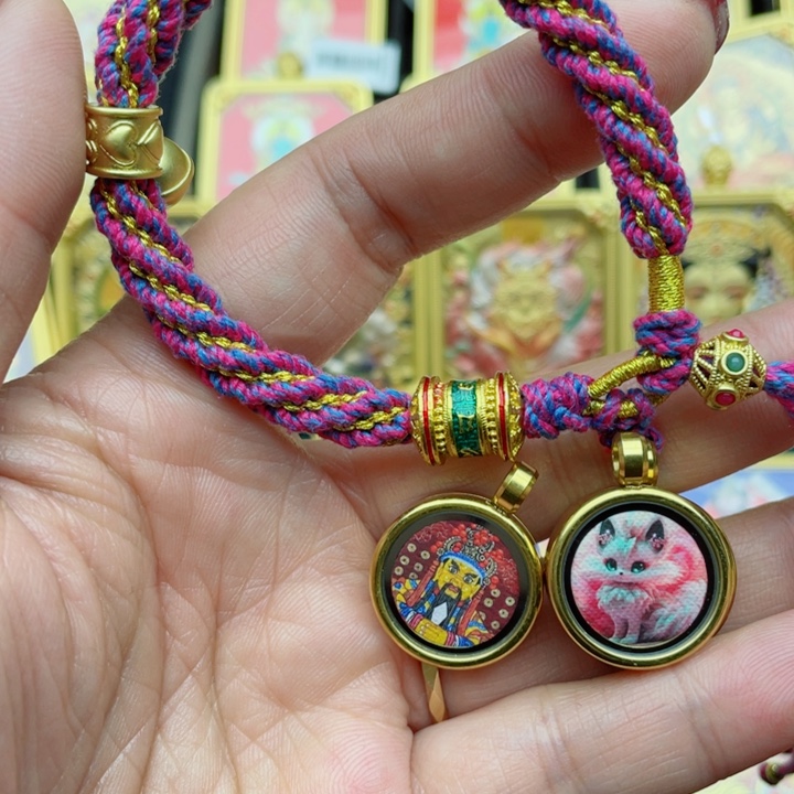 吊坠仙****唐卡套卡的时候就会