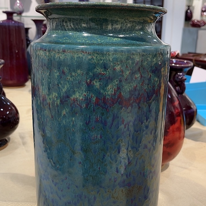 T*锁钧瓷的制作方法和工艺都是由传统的