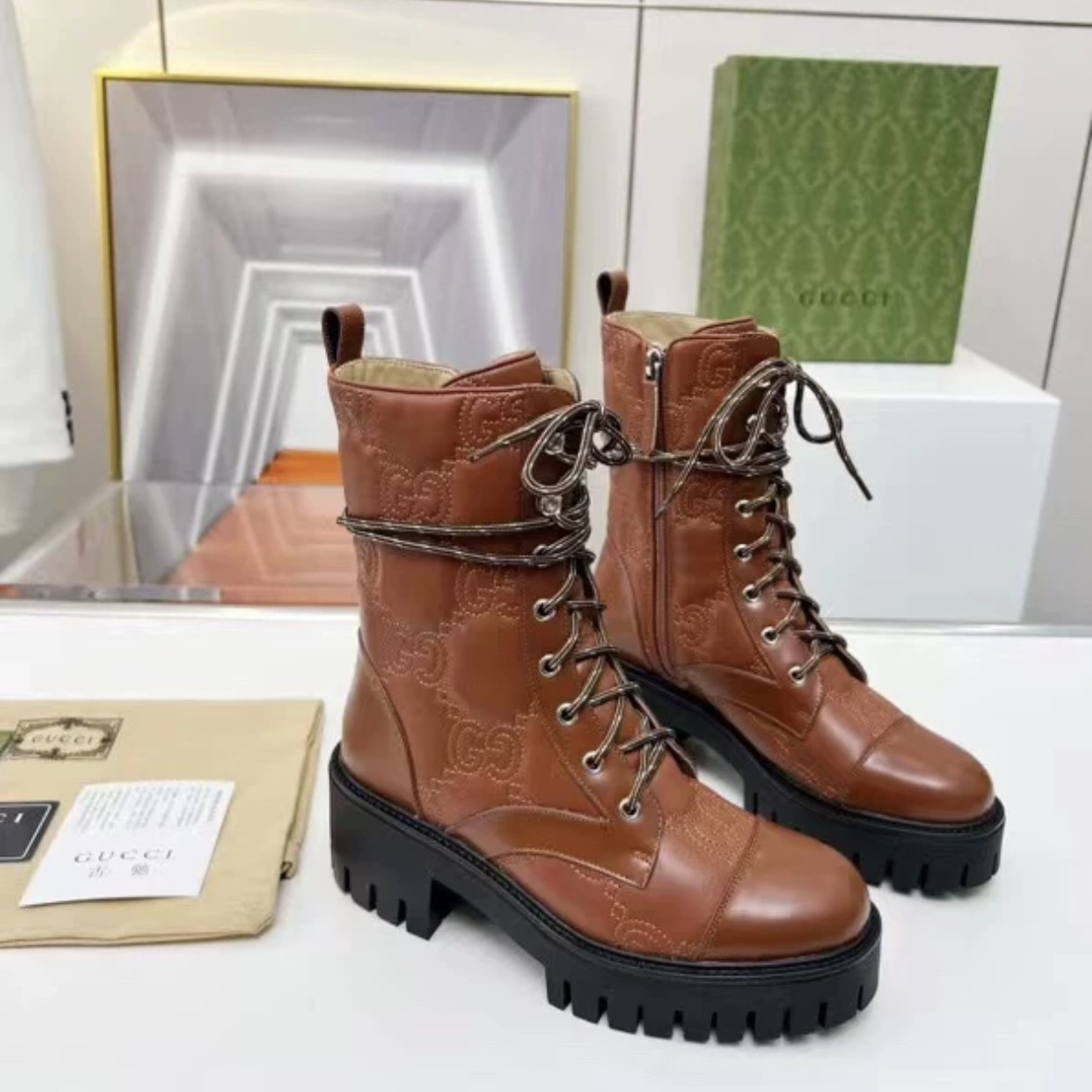 未使用 GUCCI/古驰 棕色浮雕压纹短靴系带37.5码