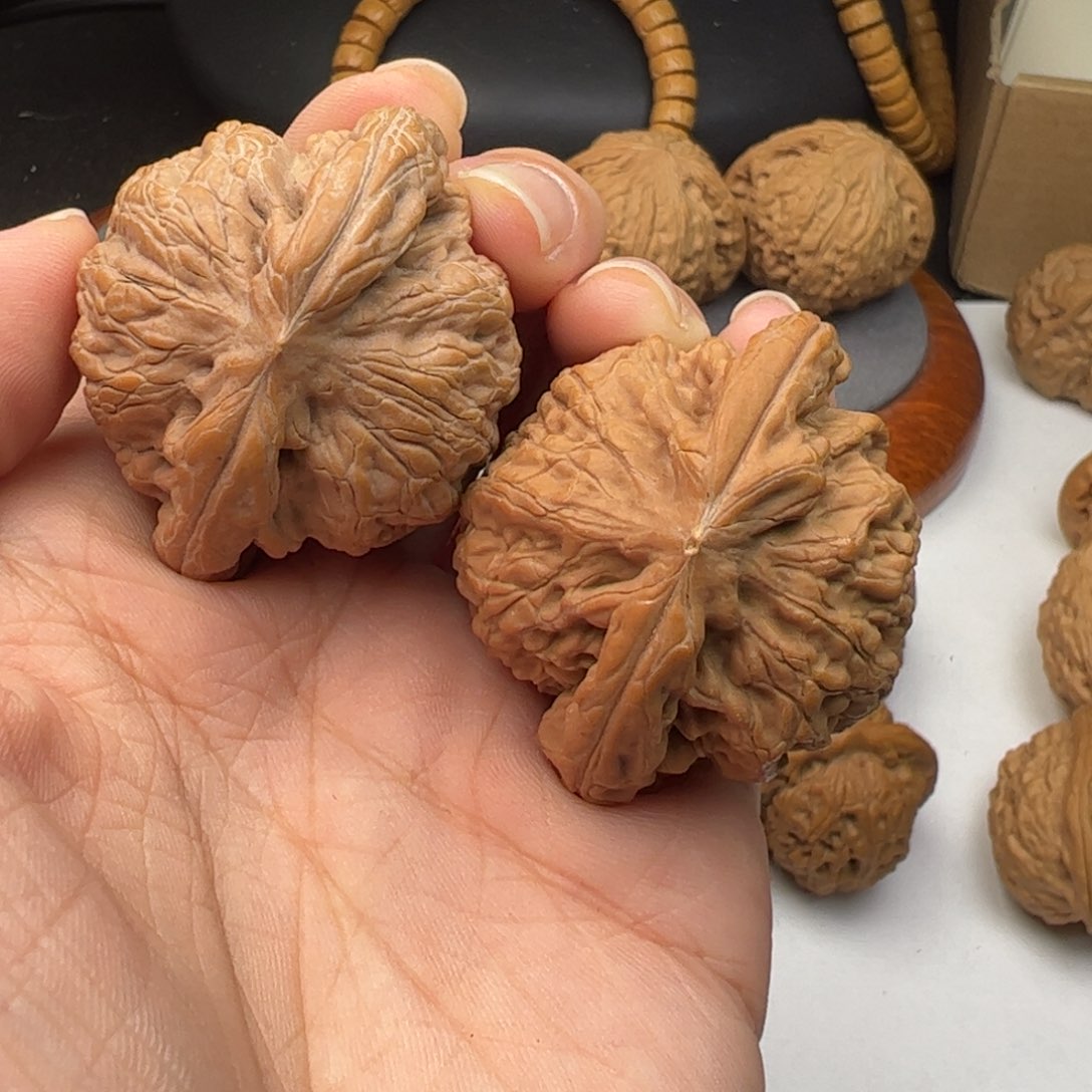 文玩核桃吊坠金公子42