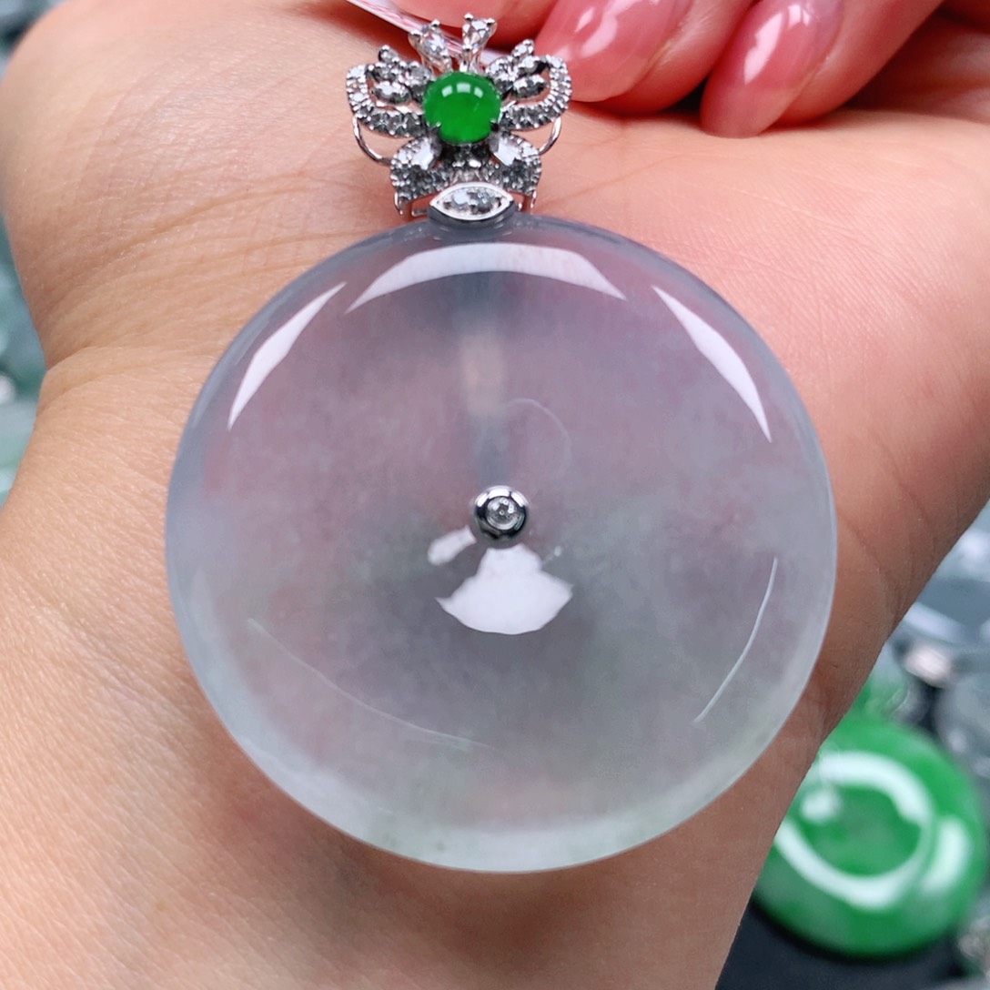 翡翠颈饰18K金镶嵌天然翡翠