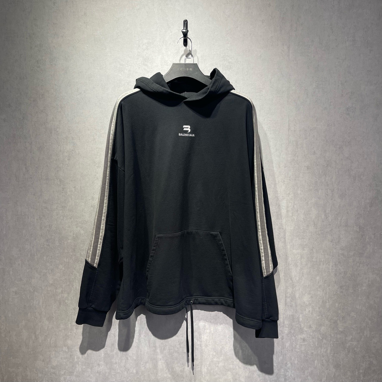 未使用 Balenciaga/巴黎世家 侧边条纹刺绣logo连帽卫衣/M码/