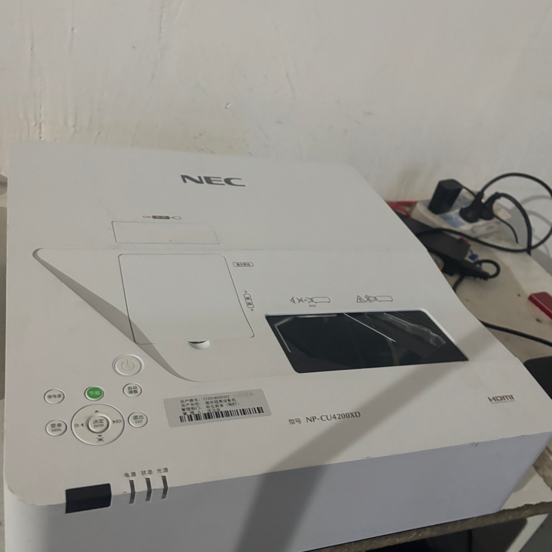 二手 nec 超短焦激光投影仪 运费自理