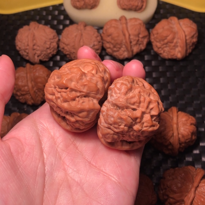 文玩核桃把件四开暴力肌肉43