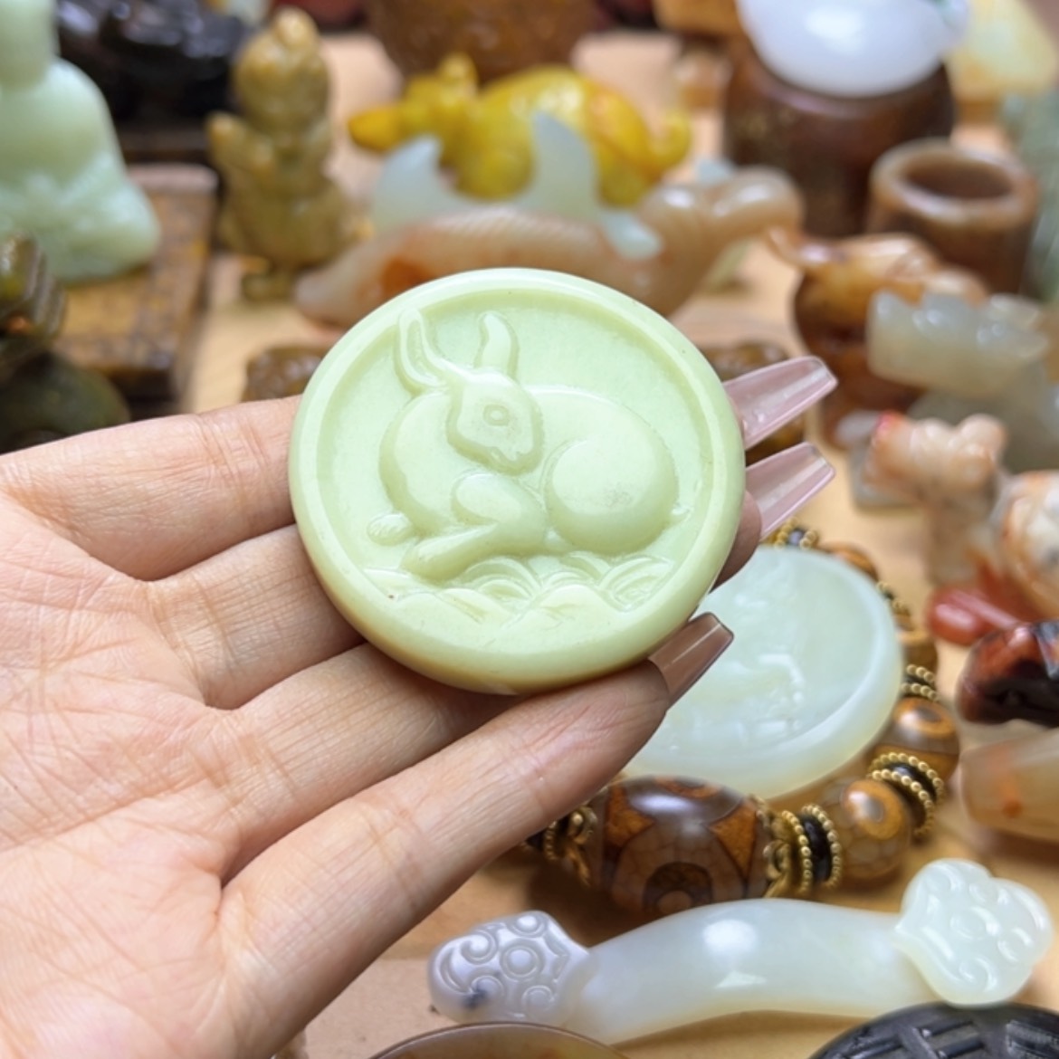 【闪购商品】蛇纹石玉颈饰未镶嵌