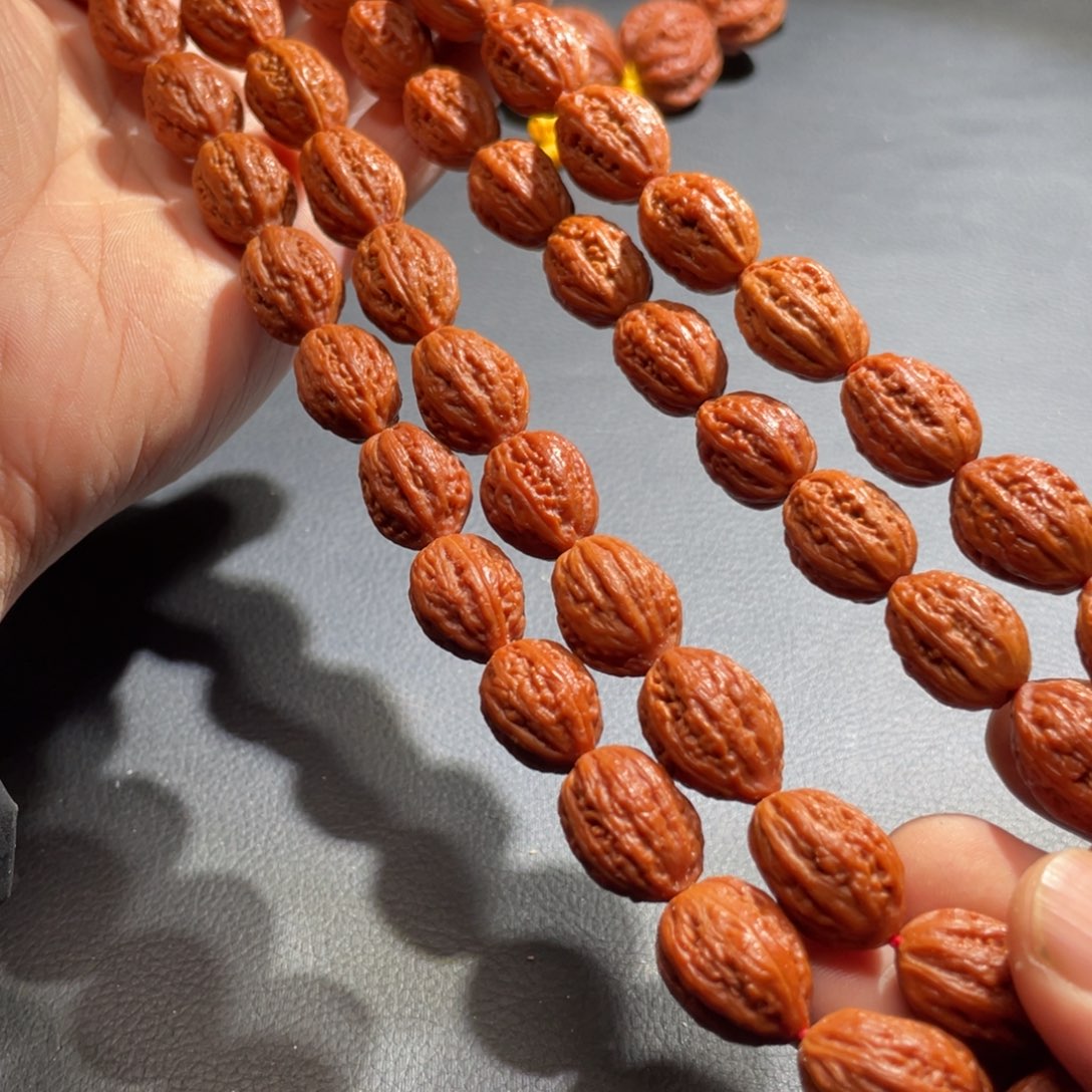 故***.文玩核桃手串核桃
