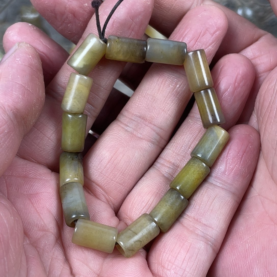 未镶嵌和田玉（糖玉）挂件