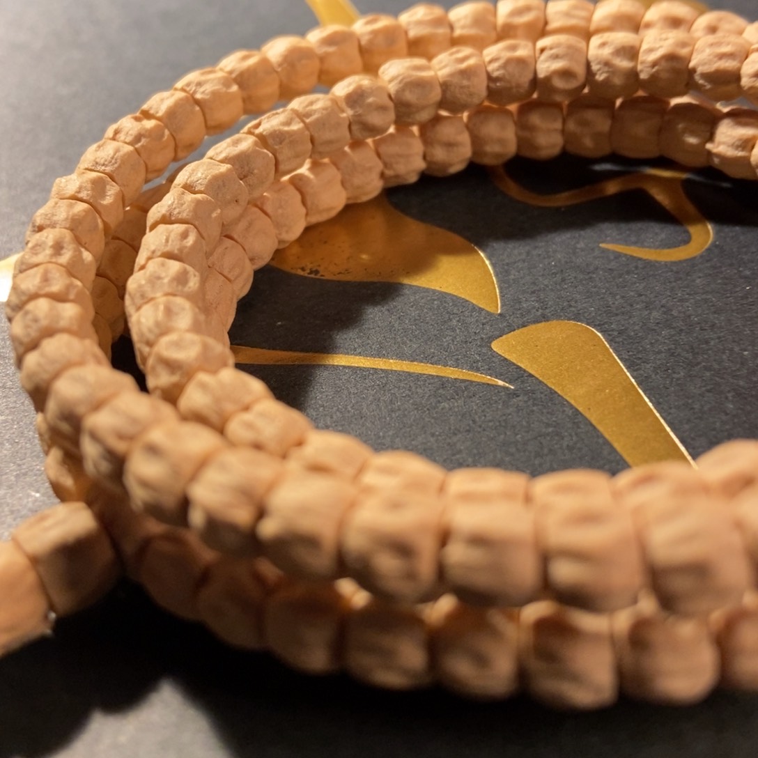 吊坠柏香籽/百香籽E****n顺王