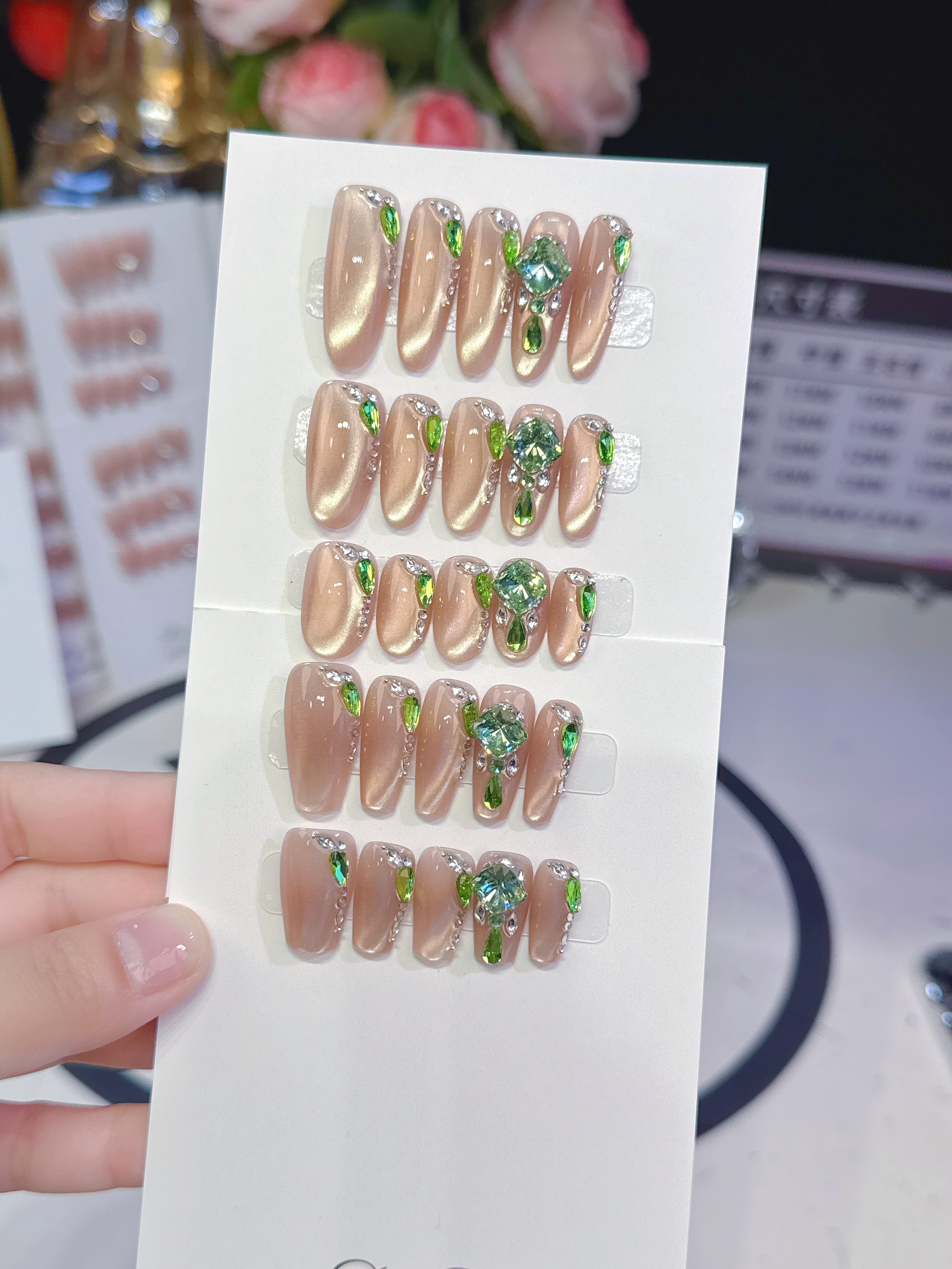 【绿萝】——大发手工穿戴甲