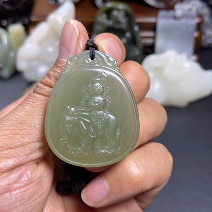 和田玉未镶嵌挂件