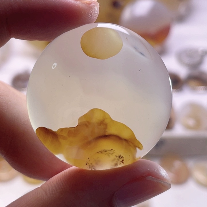 玛瑙/玉髓未镶嵌珠宝奇石