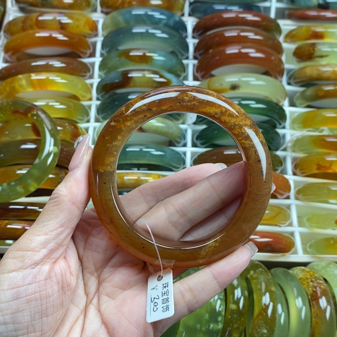 未镶嵌蛇纹石玉手镯60