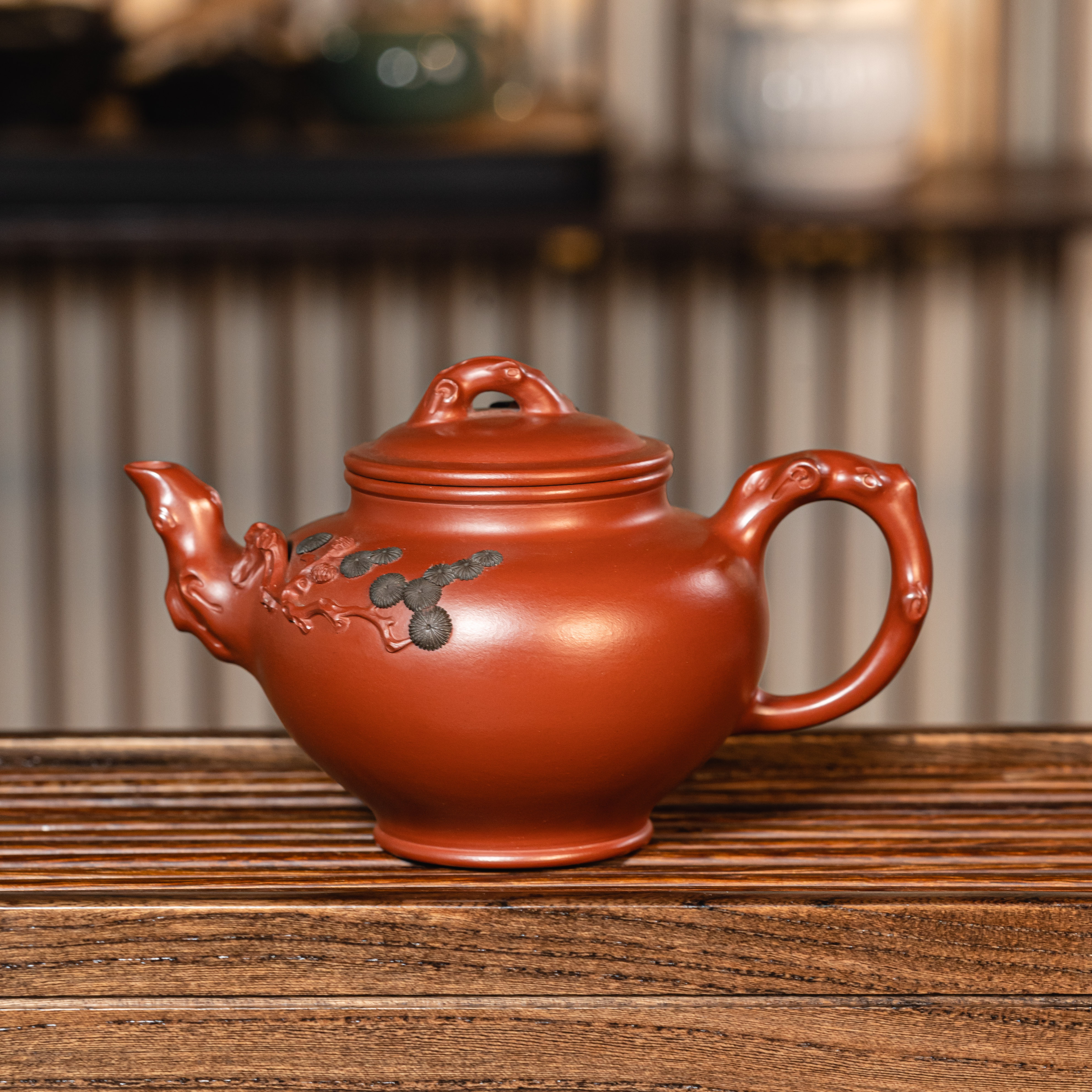 YJ013 宜兴手工紫砂 报春