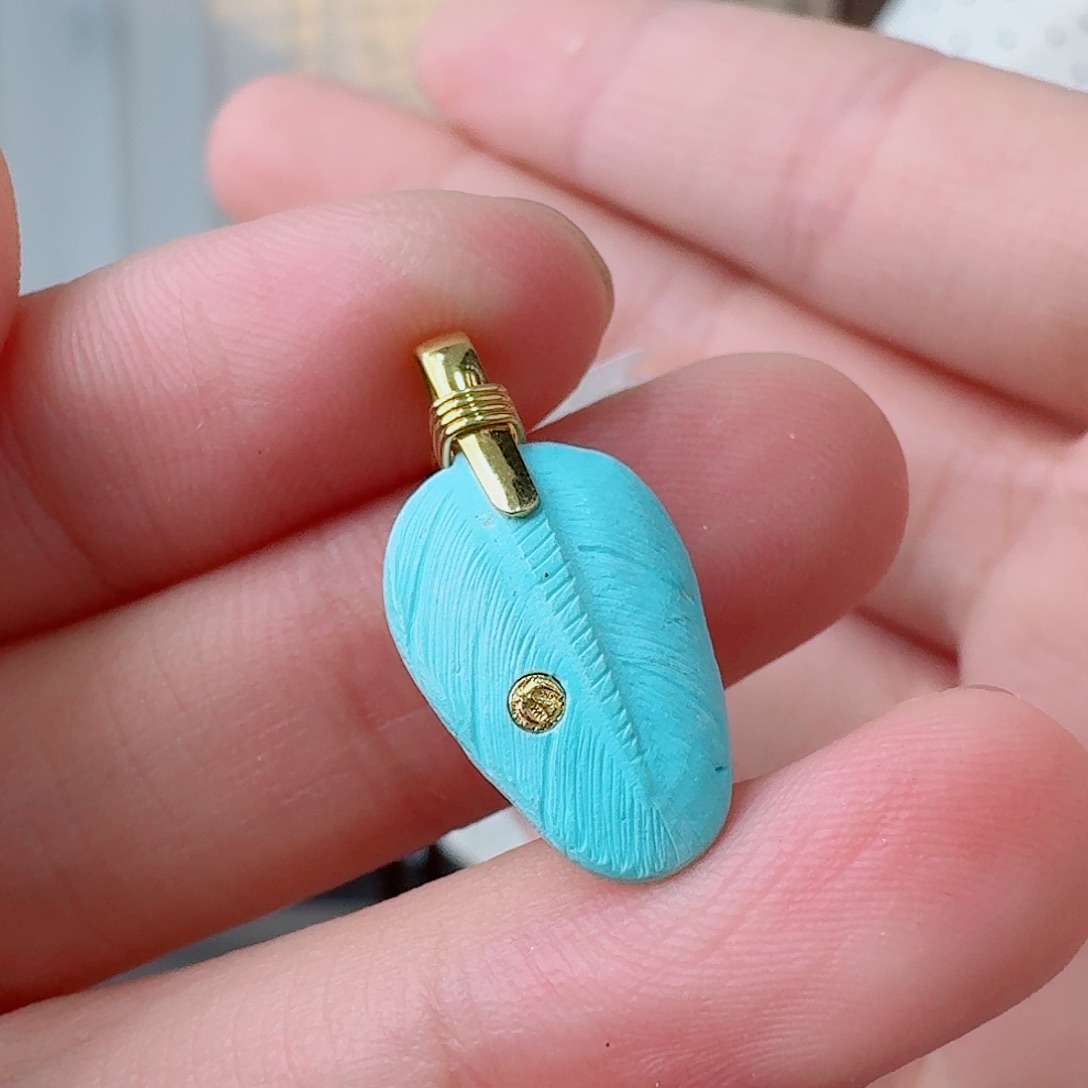 绿松石未镶嵌挂件