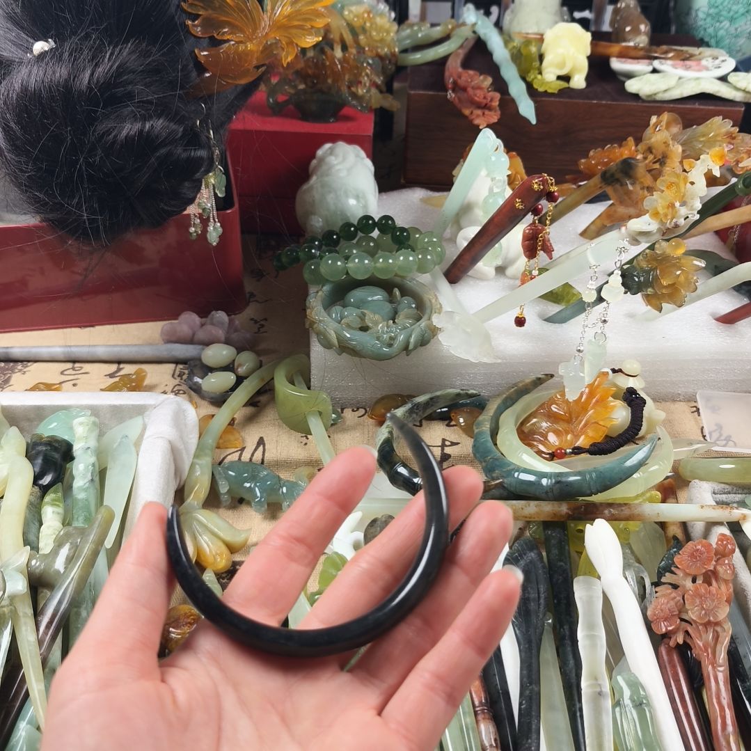 蛇纹石玉发饰合金