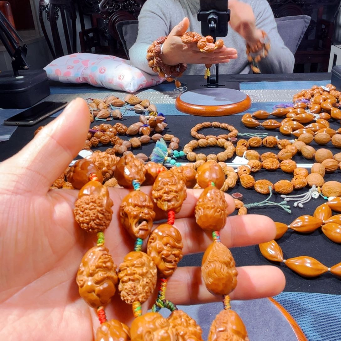 吊坠橄榄核新人在这里