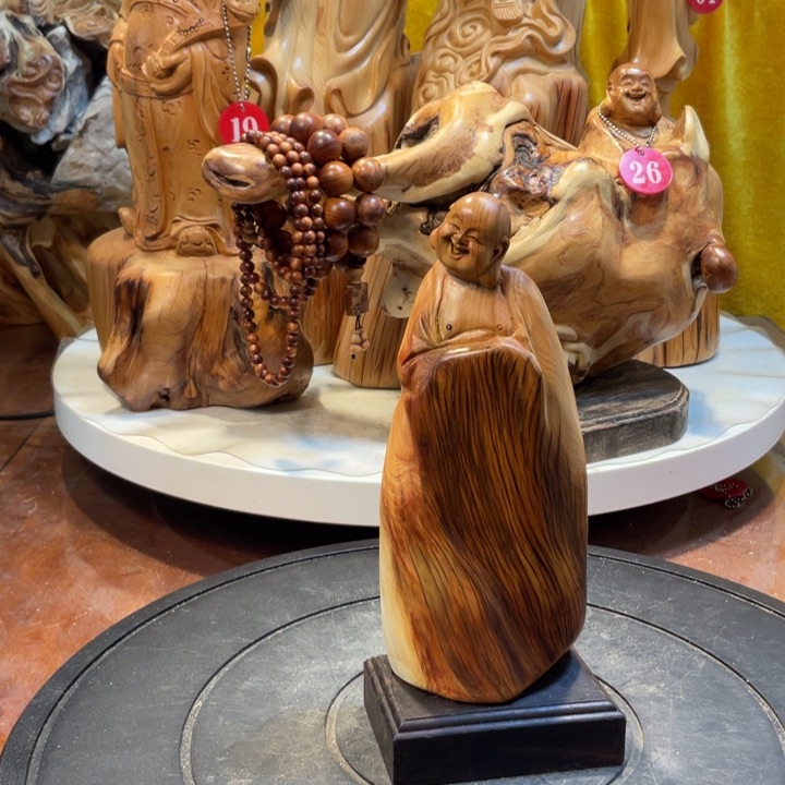 柏木（崖柏）崖柏   弥勒