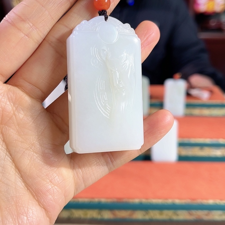 和田玉吊坠未镶嵌