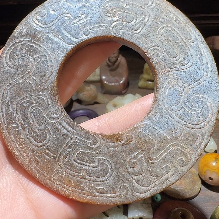 和田玉未镶嵌挂件暴*