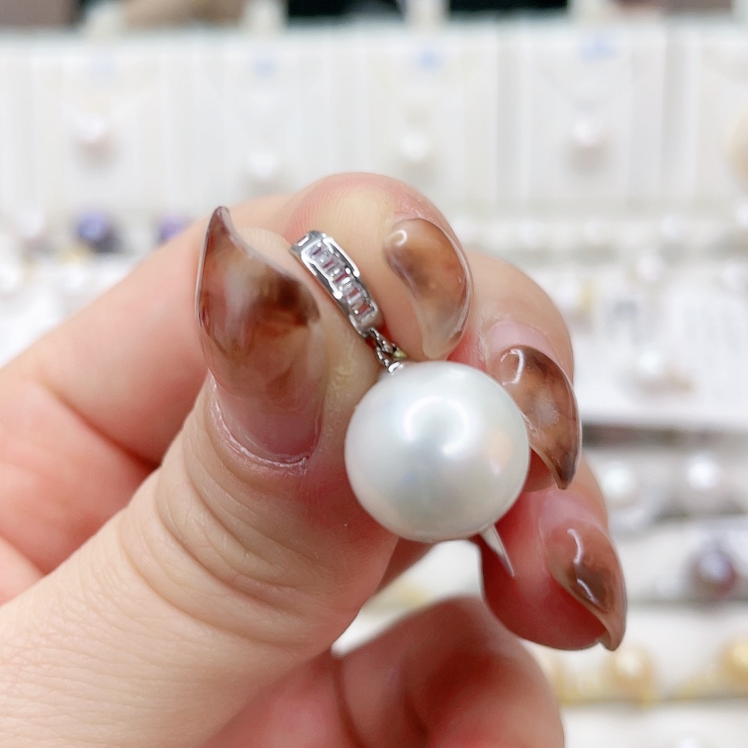 淡水珍珠颈饰未镶嵌