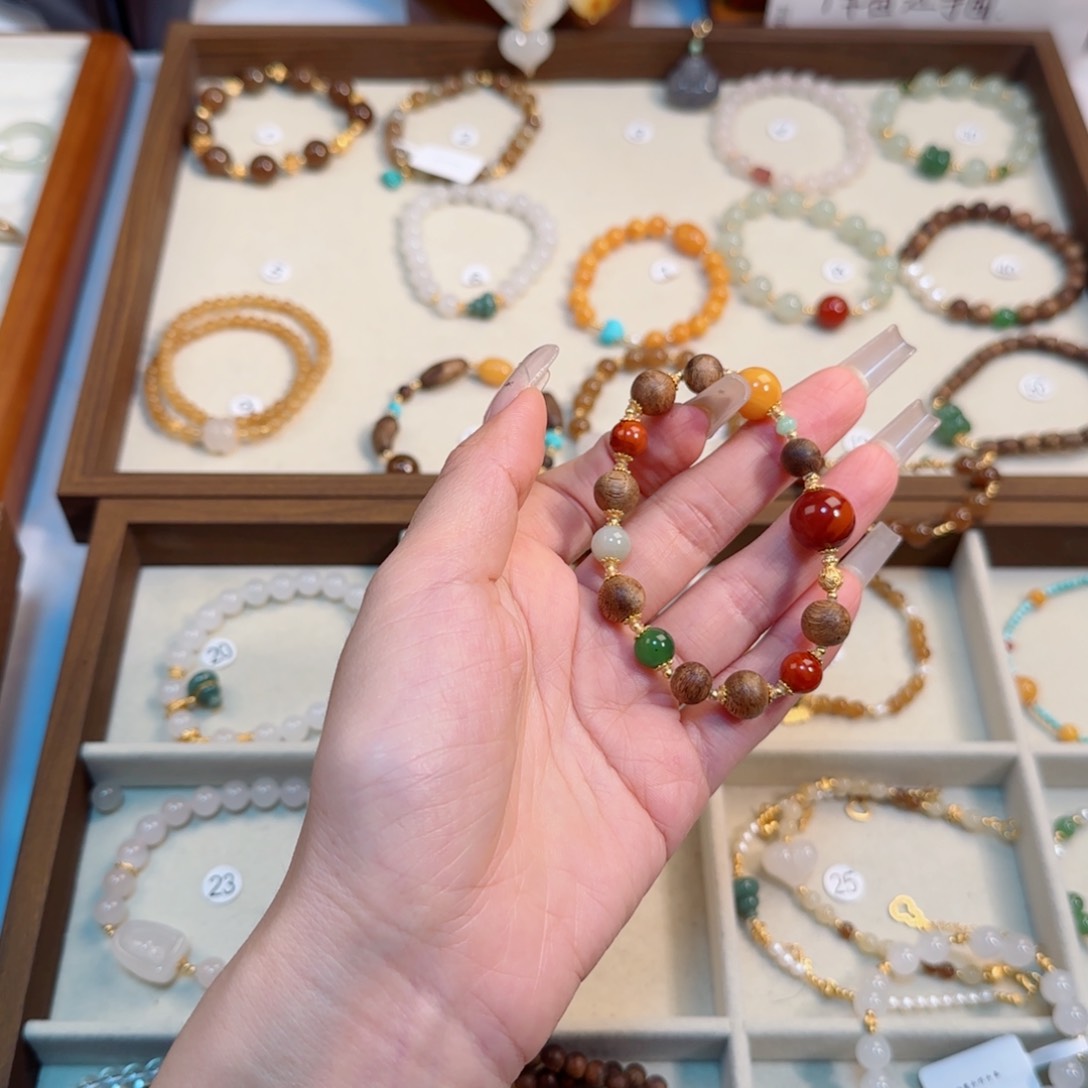 w****手链未镶嵌和田玉