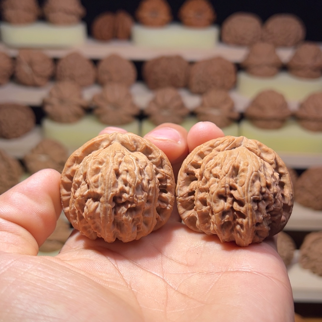 吊坠文玩核桃43尺46克老款