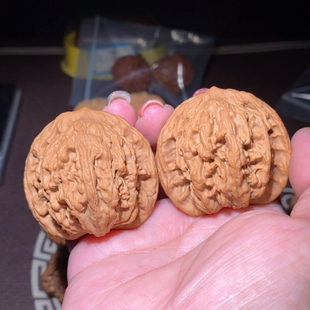 文玩核桃把件虎头