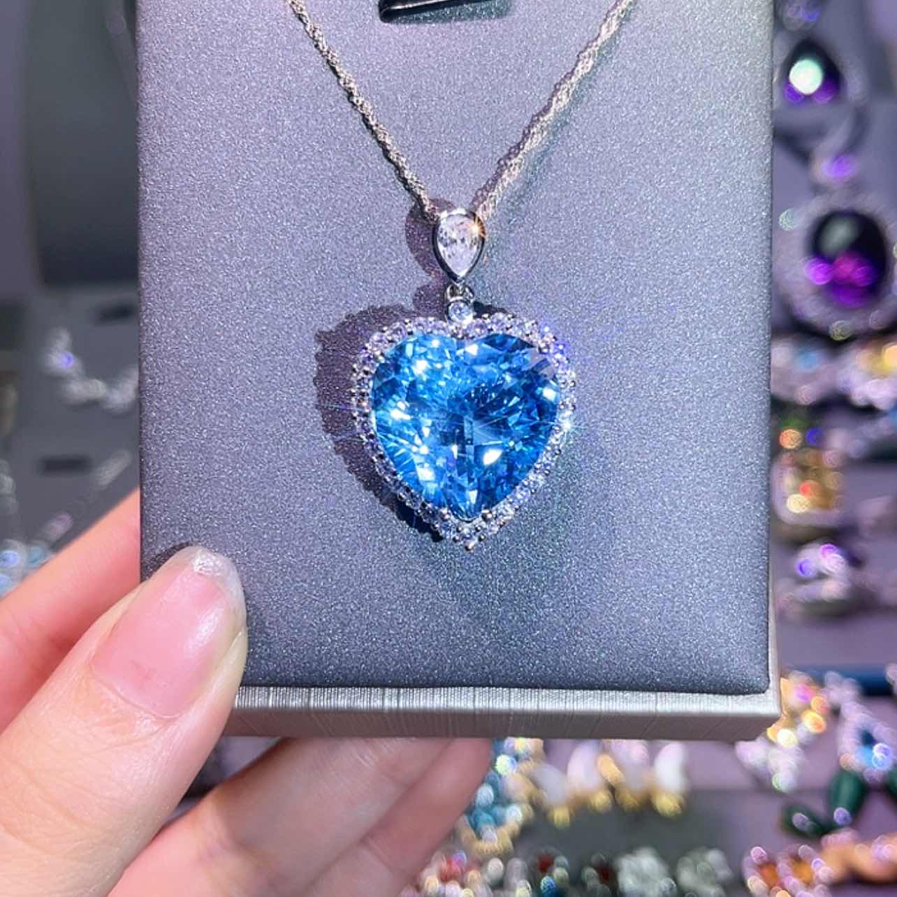 【闪购商品】托帕石吊坠(赠链)银S925镶嵌