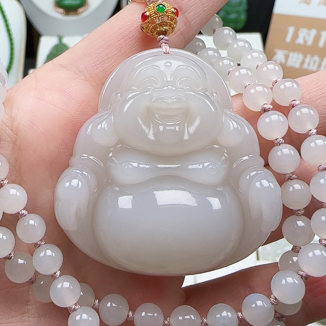 吊坠(赠链)足金镶嵌和田玉48