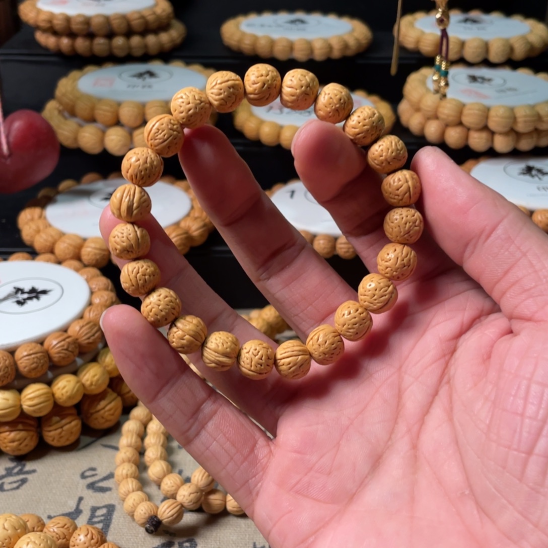 大***肥手串桃核野生黄桃20#