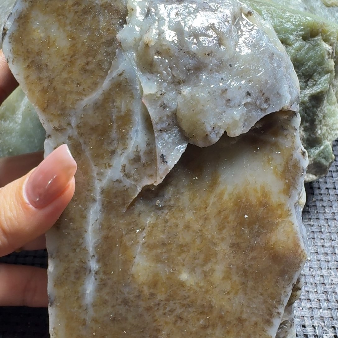 和田玉（糖玉）未镶嵌颈饰