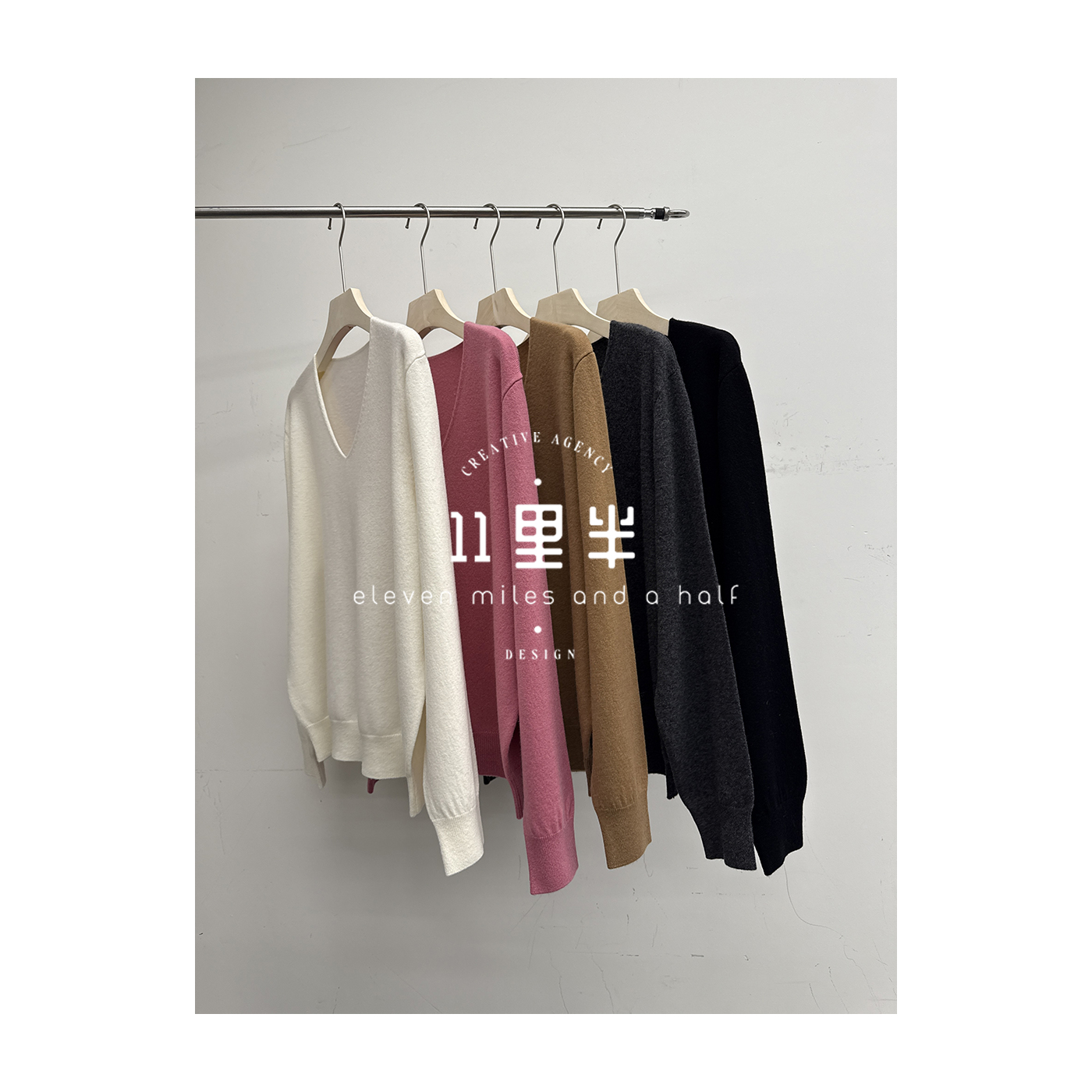 11里半&如懿【再见】秋冬新款百搭简约纯色V领百分百绵羊毛羊毛衫