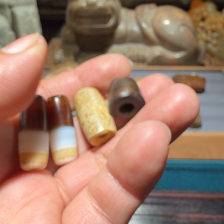 葡***师和田玉（糖玉）未镶嵌颈饰