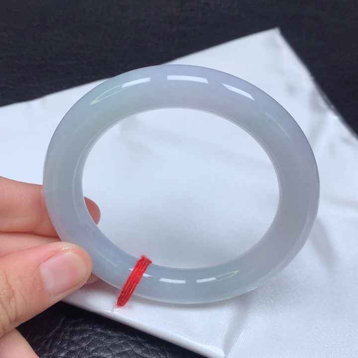 翡翠手镯（圆镯）未镶嵌