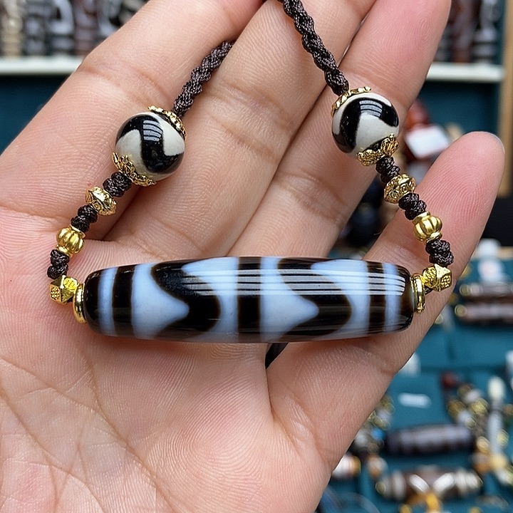 玛瑙/玉髓颈饰合金