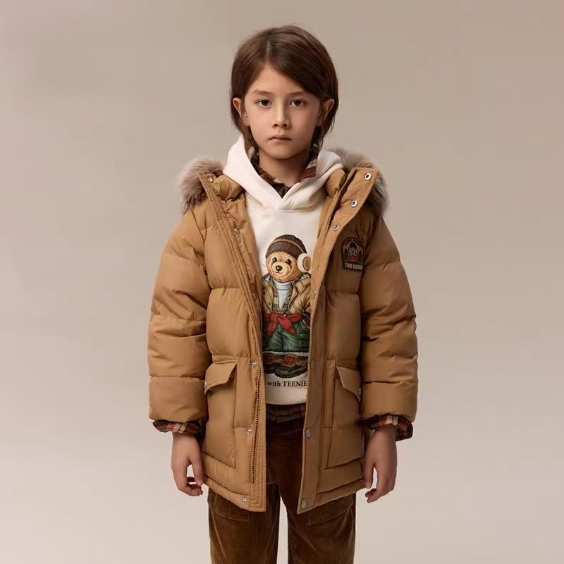 TW 小熊三色毛领羽绒服