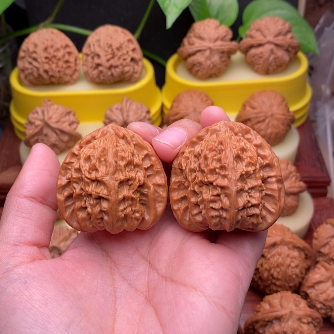 把件文玩核桃41“红皮”三角白