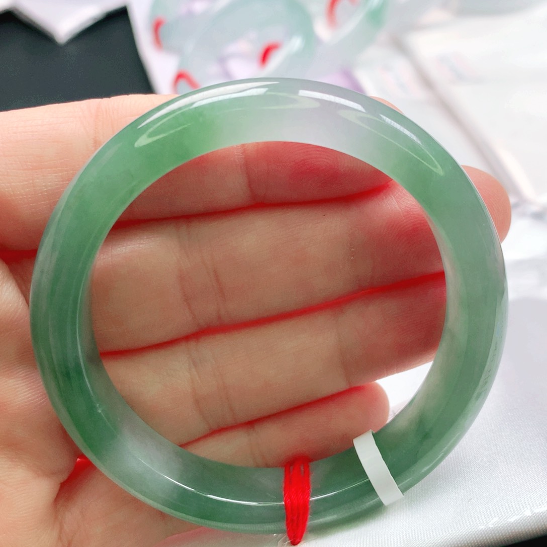 翡翠手镯未镶嵌缅甸翡翠5152