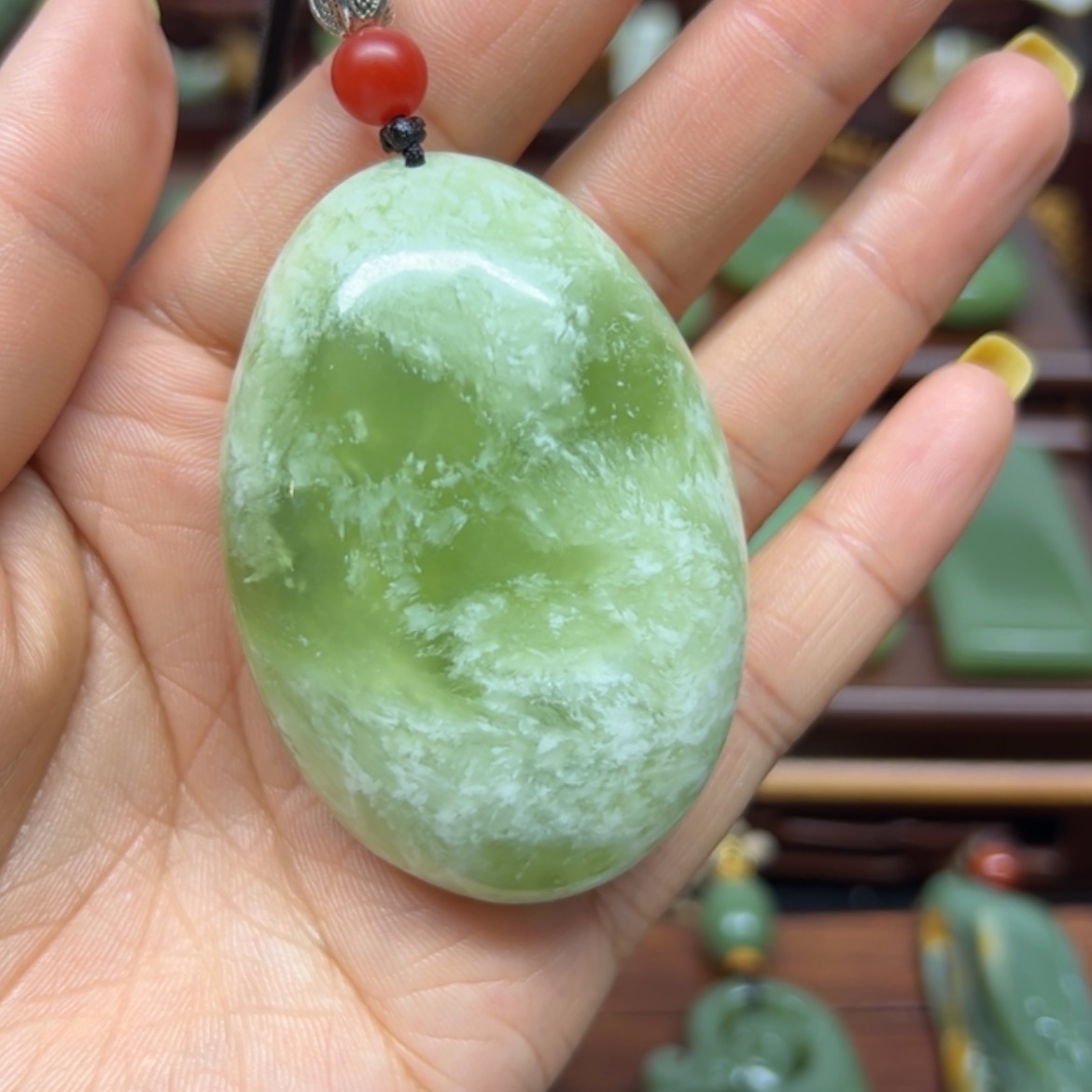 【闪购商品】蛇纹石玉手把件未镶嵌时来运转