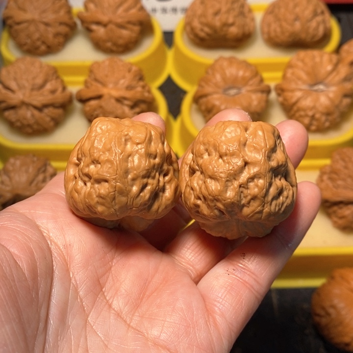 文玩核桃把件古蝉。37