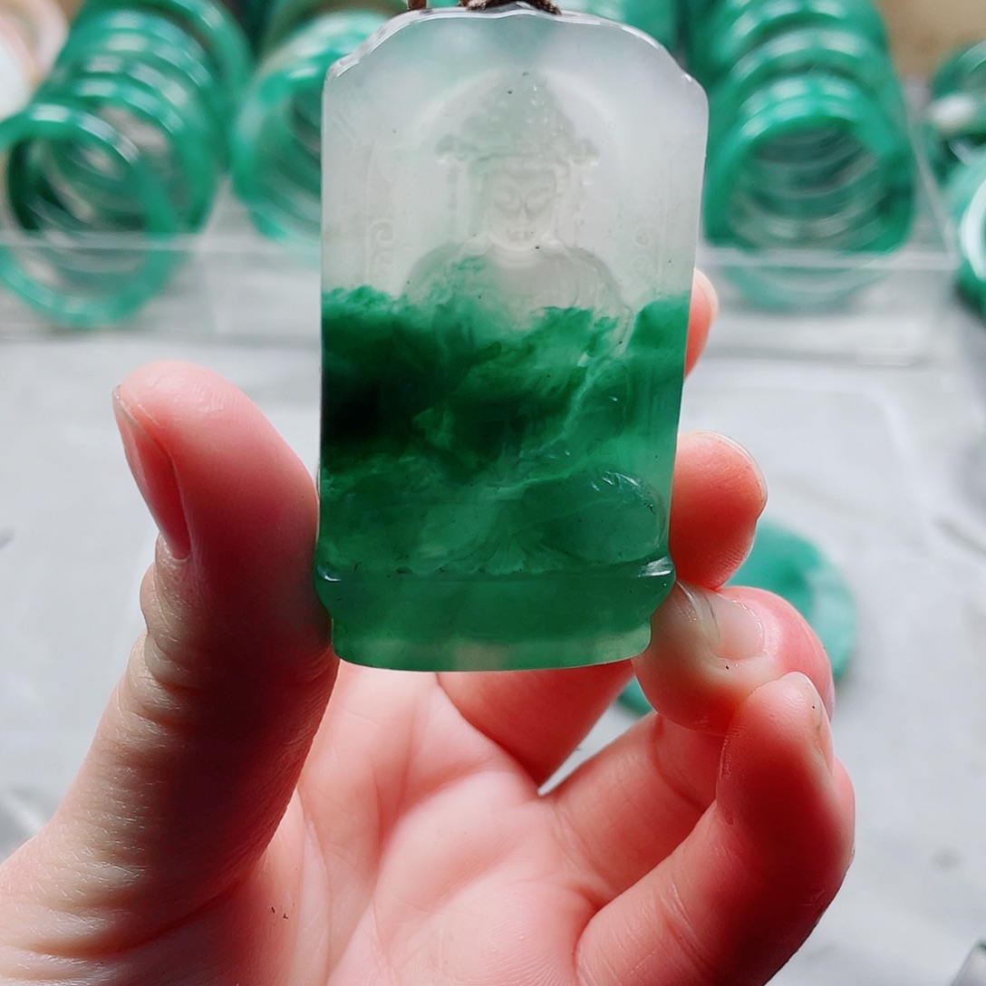 石英质玉颈饰未镶嵌宝*爷