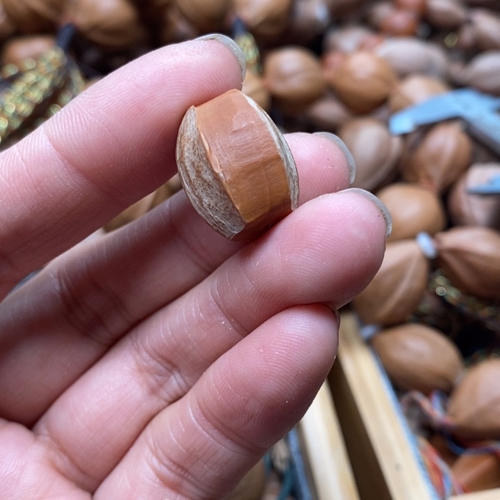 吊坠橄榄核华**雕3斤