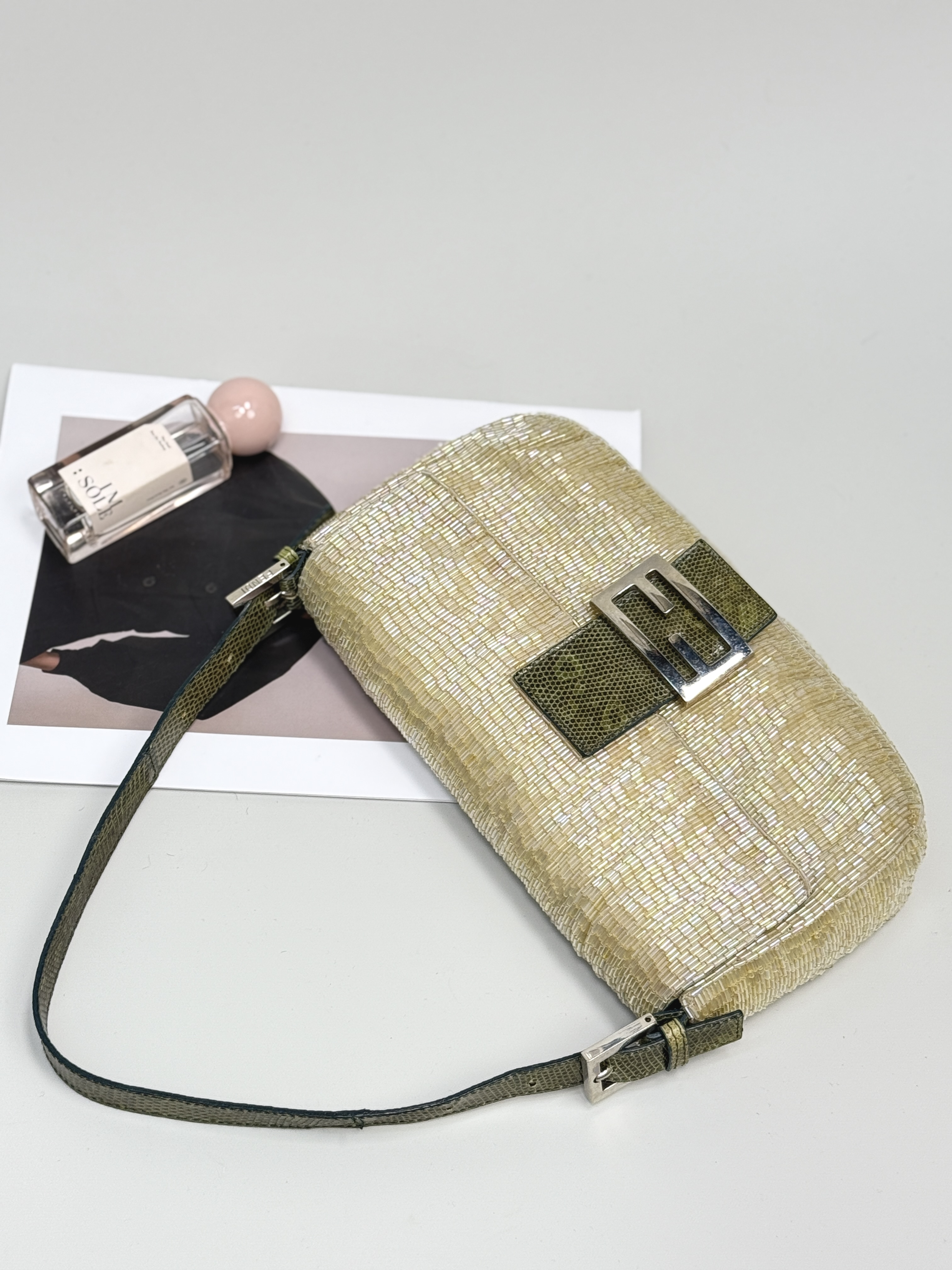 95新 FENDI/芬迪 夏七中古/满串珠稀有皮法棍/单肩包