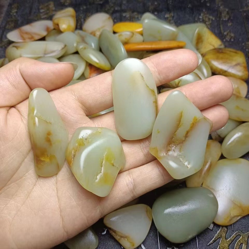 新疆和田籽石原石