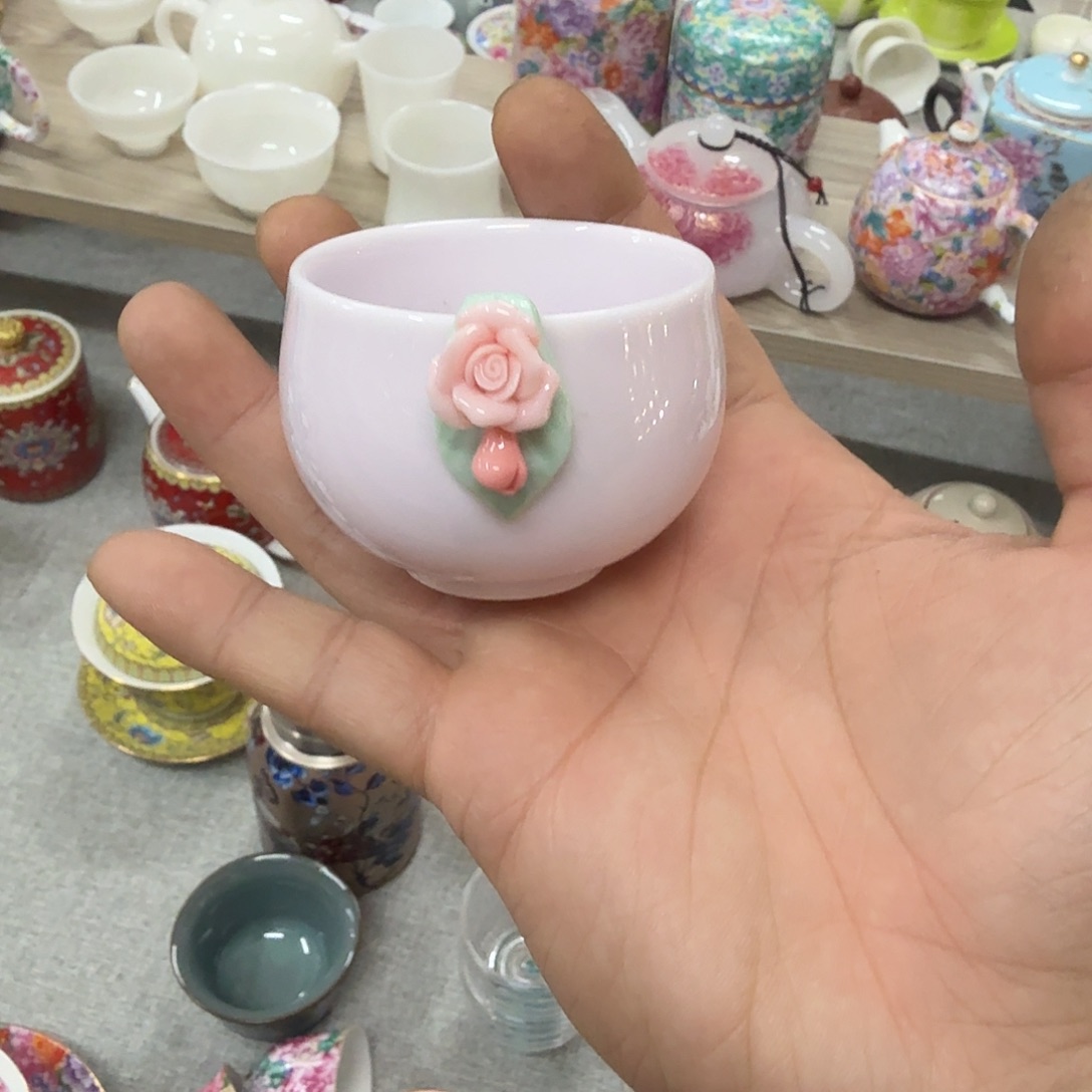 陶杯子紫色捏花小杯一个