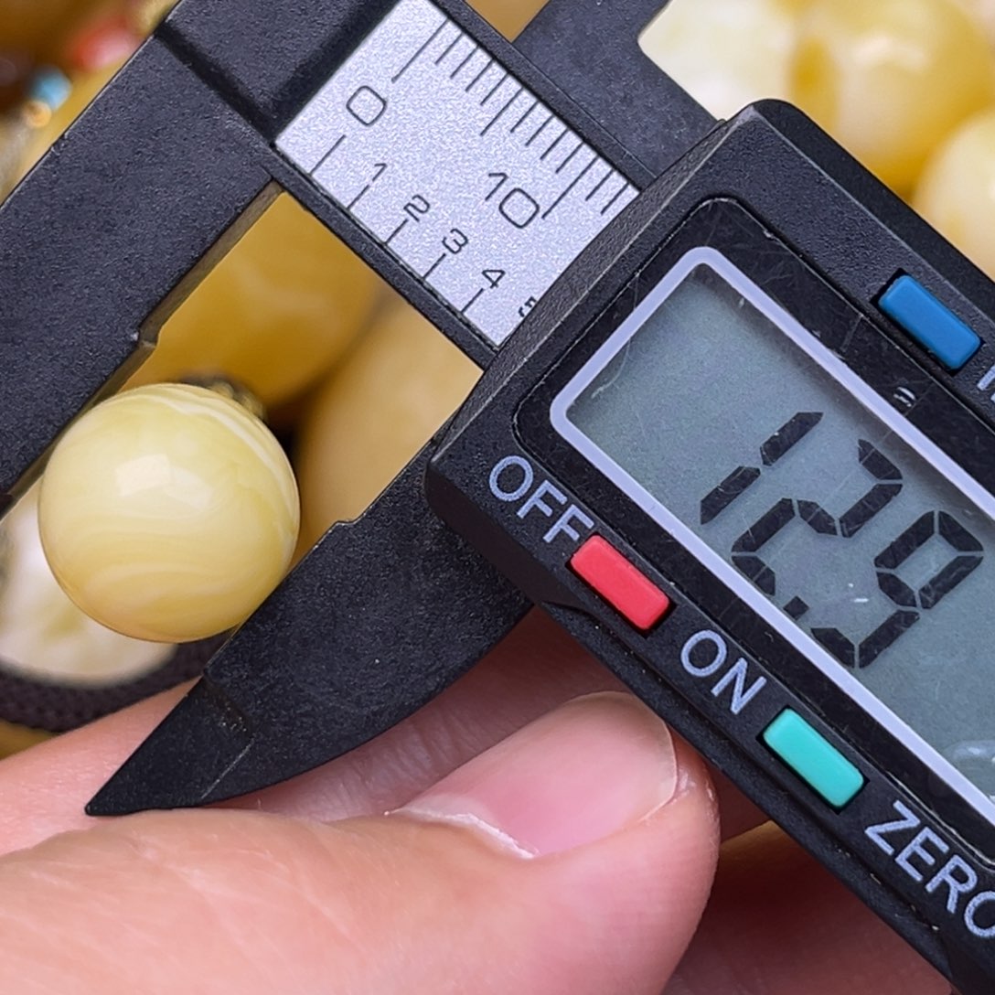 未镶嵌蜜蜡裸石蜜蜡