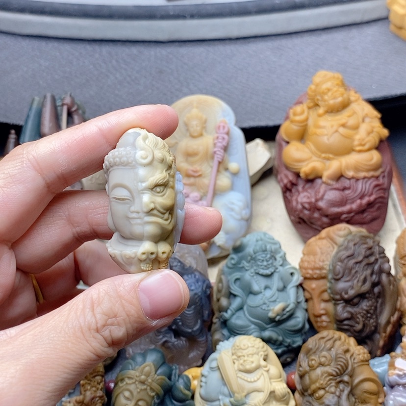 【闪购商品】定制石英质玉吊坠未镶嵌